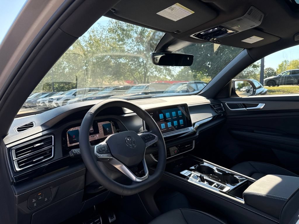 New 2026 Volkswagen Atlas Cross Sport SEL R-Line AWD/4WD image 4