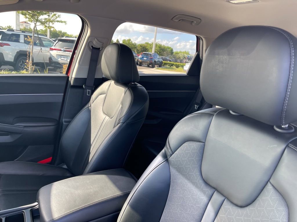 Used 2021 Kia Sorento S image 18