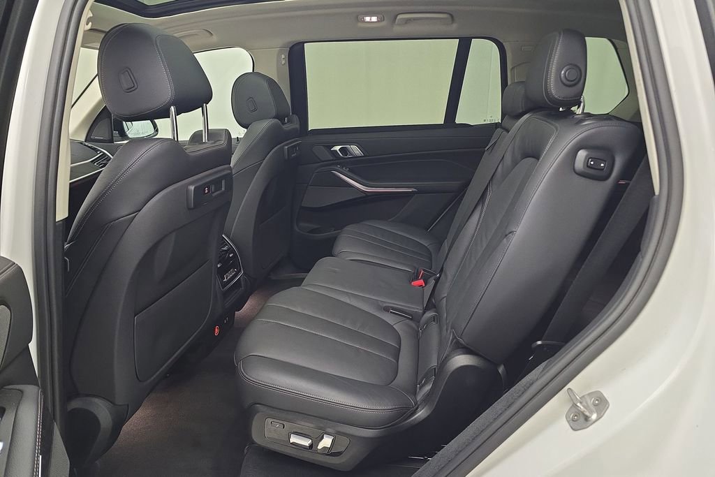 Used 2020 BMW X7 xDrive40i w/ Premium Package image 24