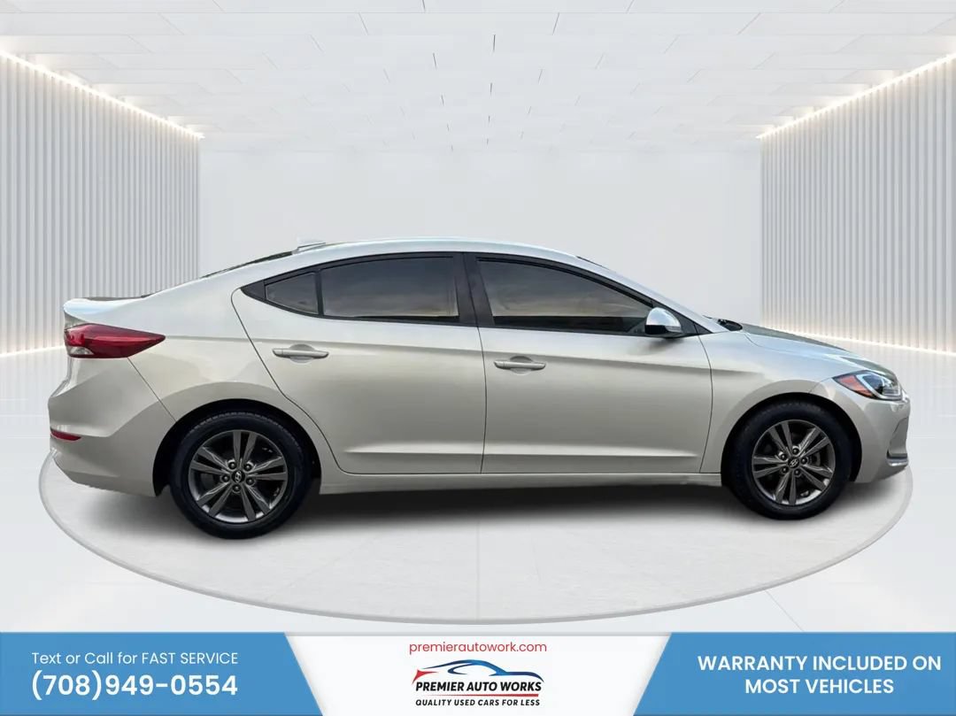 Used 2017 Hyundai Elantra SE FWD image 8