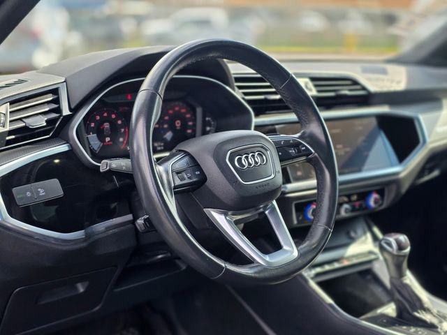 Used 2023 Audi Q3 2.0T Premium image 17