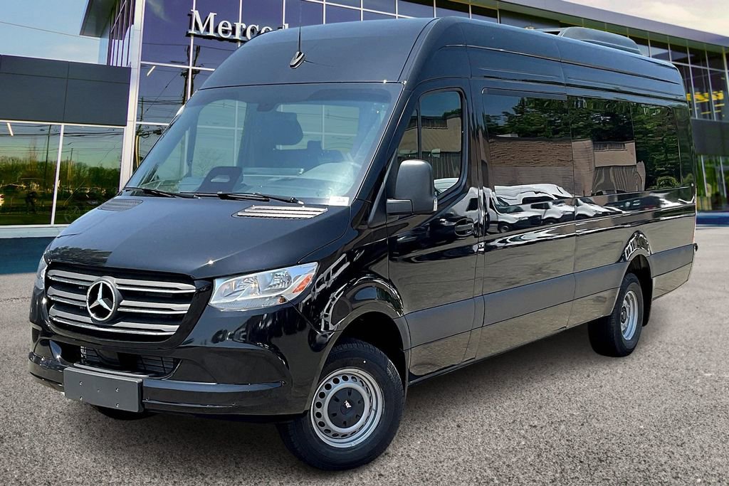 New 2025 Mercedes-Benz Sprinter 3500 image 2