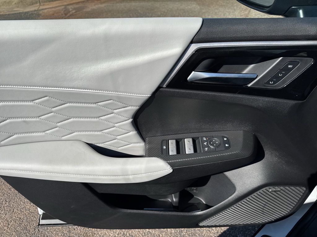 New 2026 Mitsubishi Outlander SEL FWD image 30