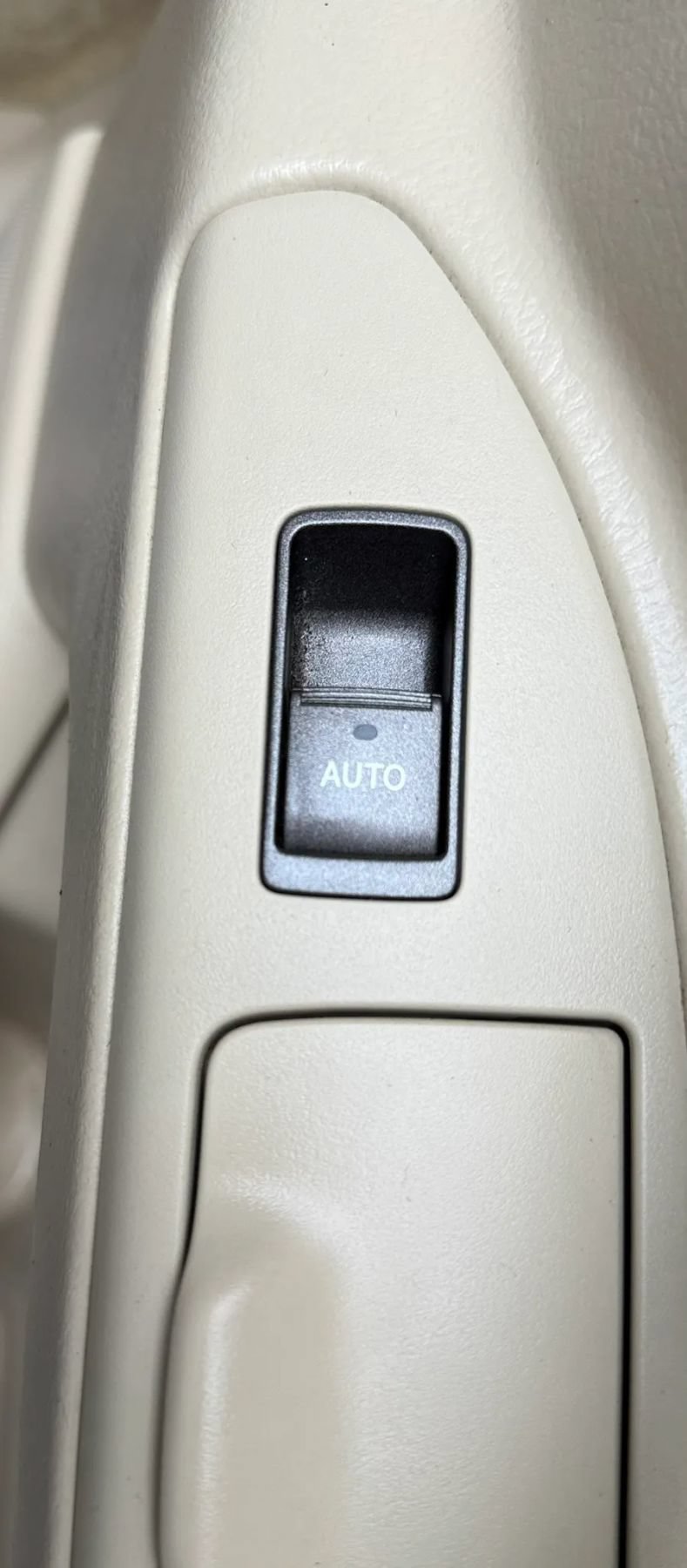 Used 2013 Lexus LX 570 4WD image 35