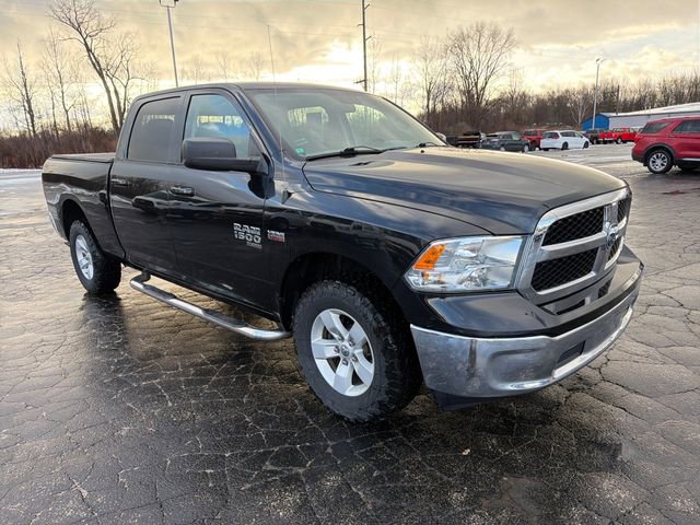 Used 2019 RAM 1500 Classic SLT image 11