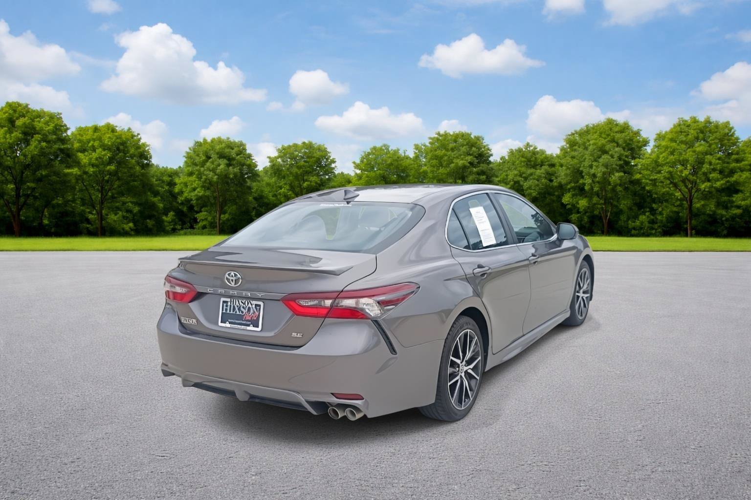 Used 2023 Toyota Camry SE FWD image 7
