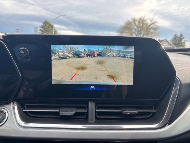 Used 2025 Chevrolet Trax LT w/ Driver Confidence Package image 21