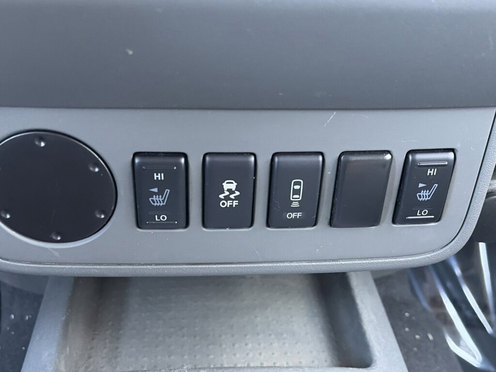 Used 2021 Nissan Frontier SV image 15