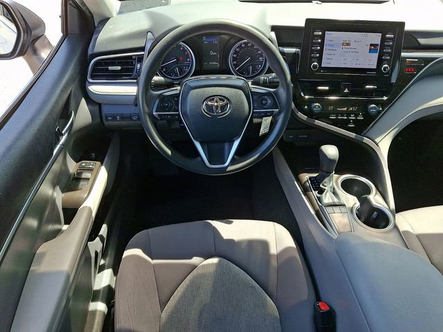 Used 2022 Toyota Camry LE FWD image 11
