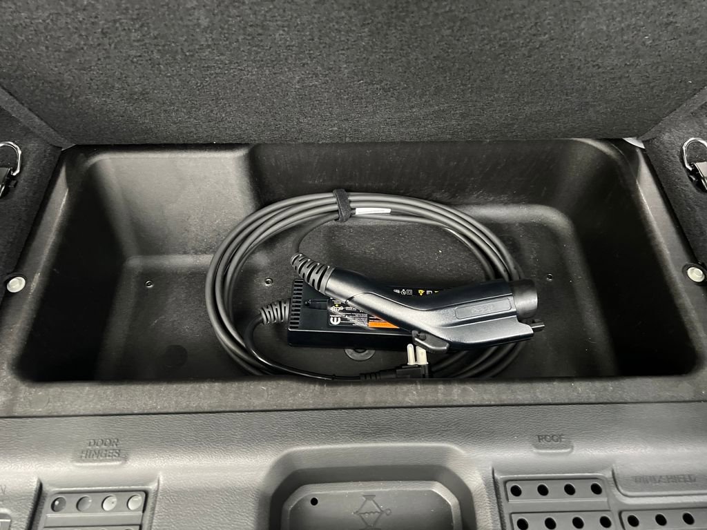 Used 2025 Jeep Wrangler Sahara 4xe image 30