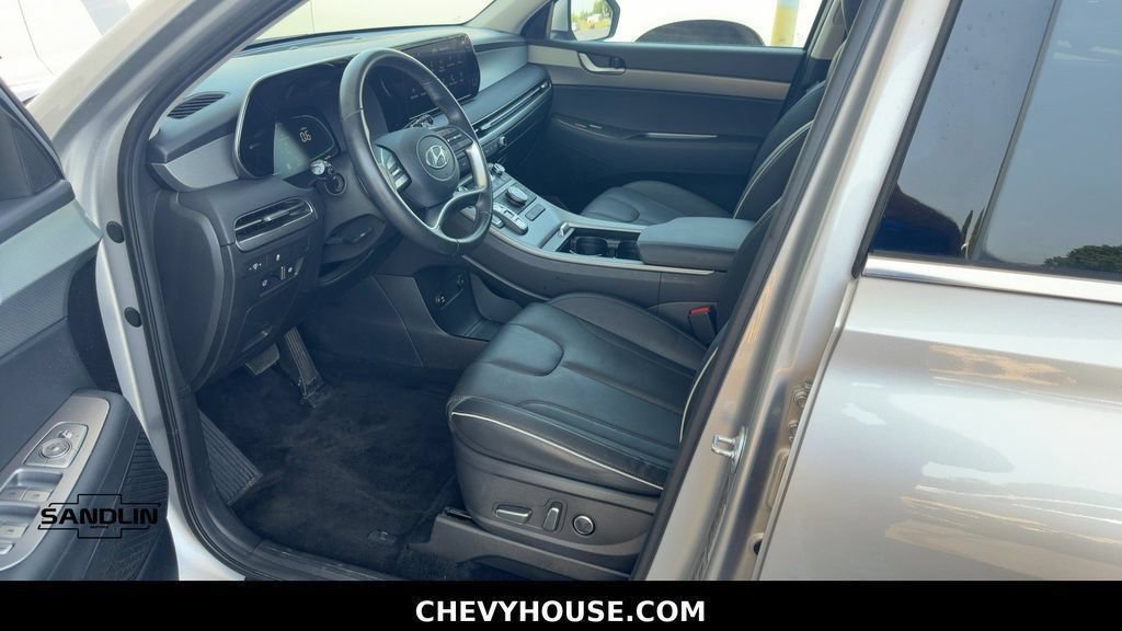 Used 2025 Hyundai Palisade SEL FWD image 9