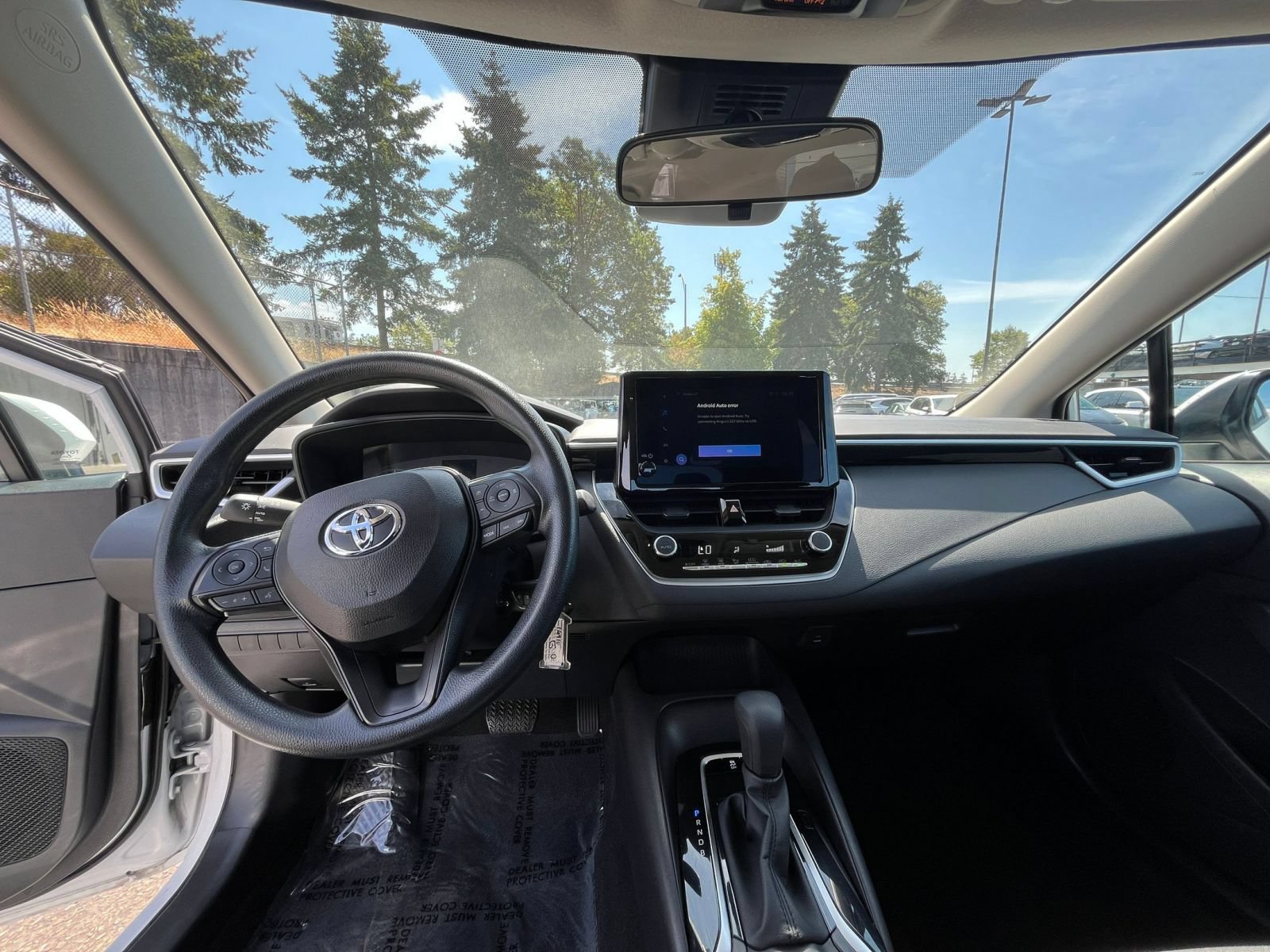 Used 2025 Toyota Corolla LE FWD image 33