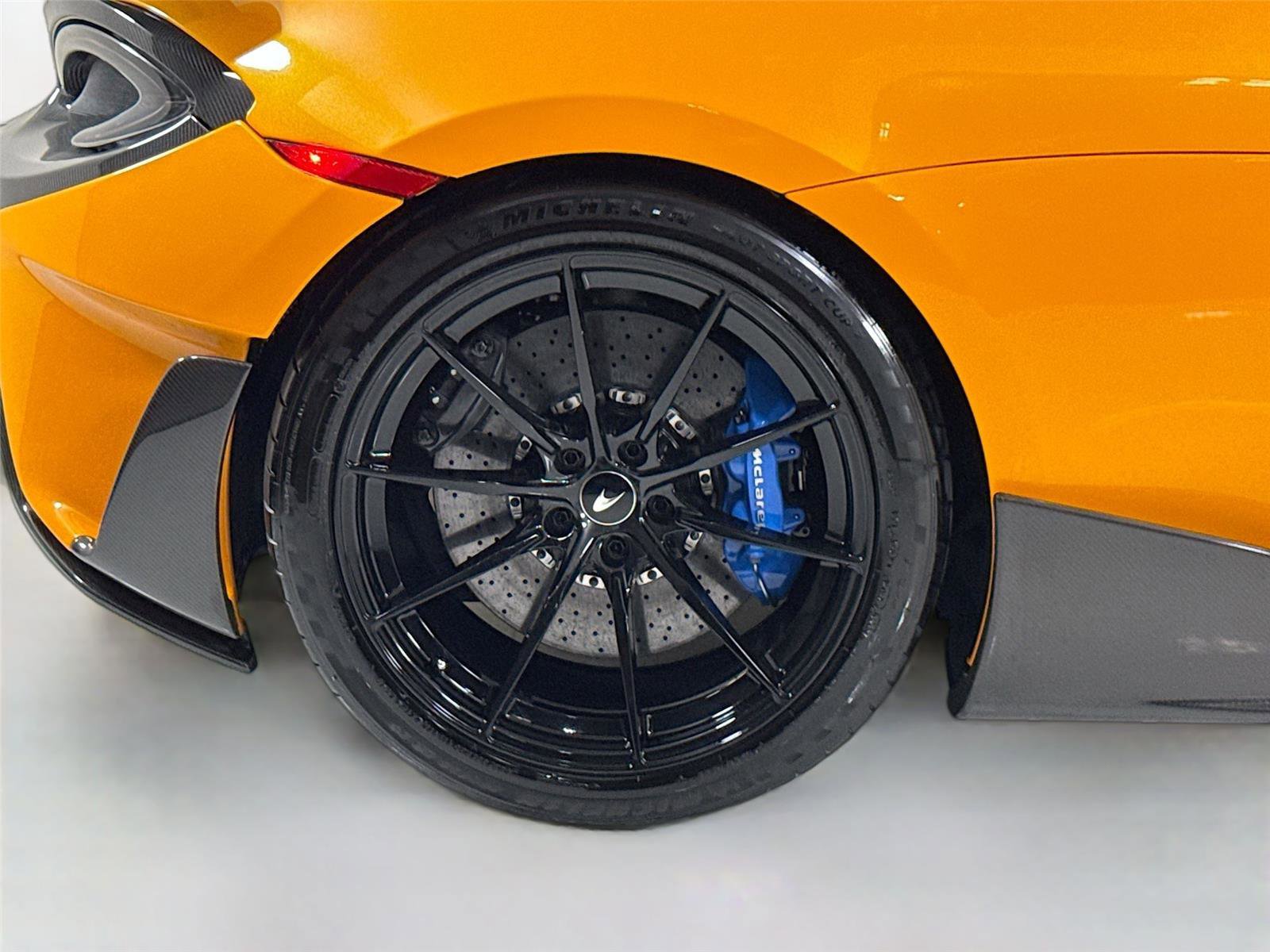 Used 2020 McLaren 600LT Spider image 34