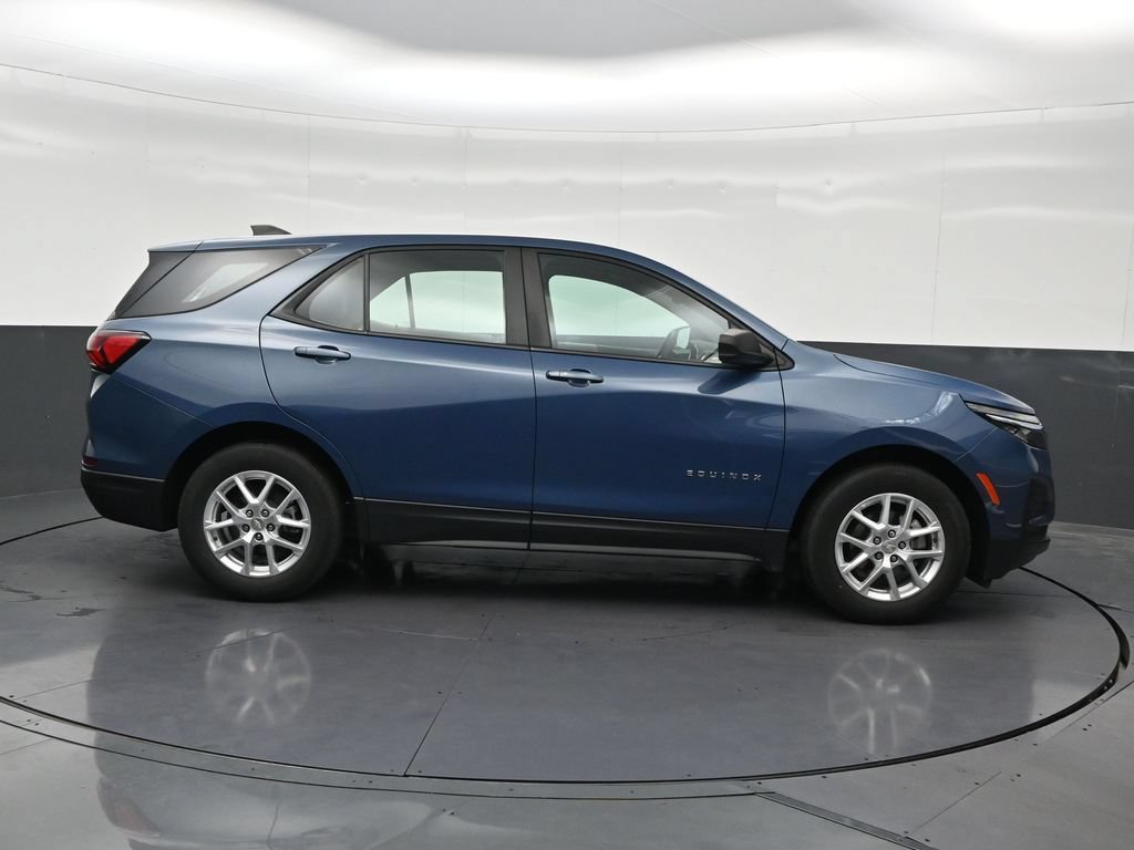 Used 2024 Chevrolet Equinox LS FWD image 7