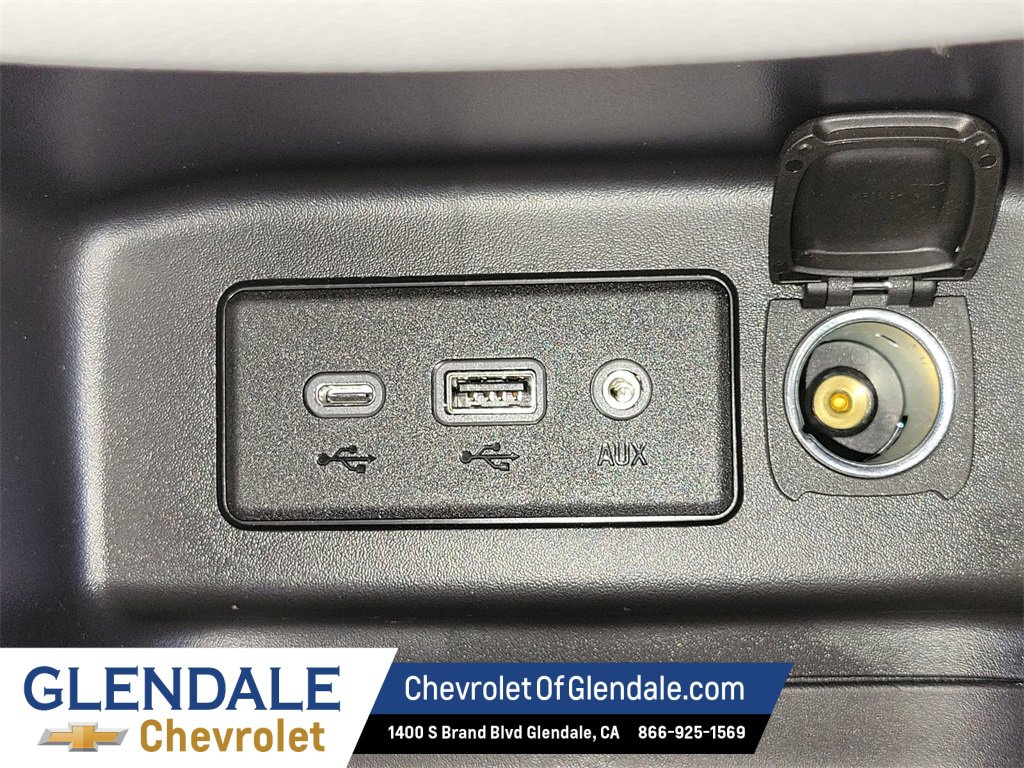 Used 2023 Chevrolet Equinox LS image 29
