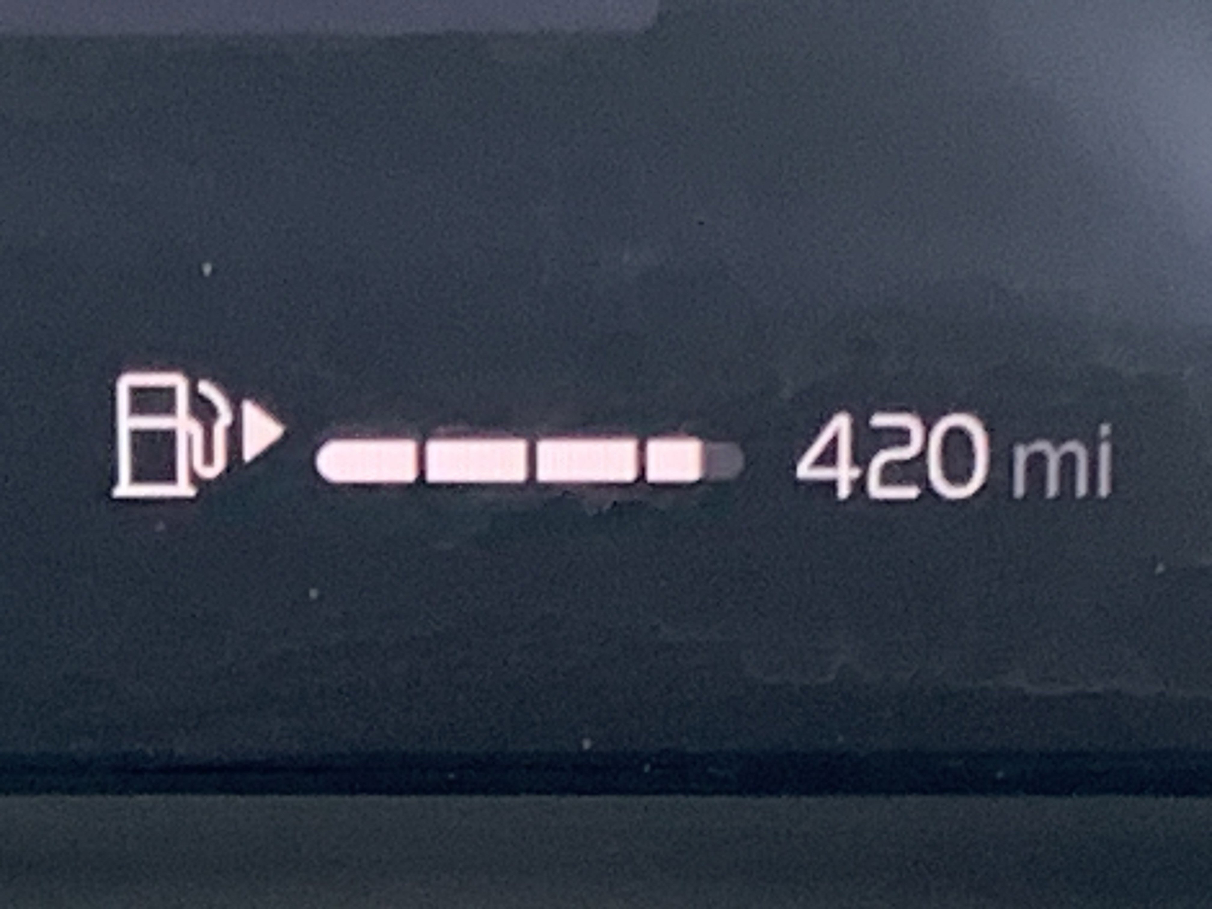 Used 2025 Volvo XC40 B5 Plus image 22