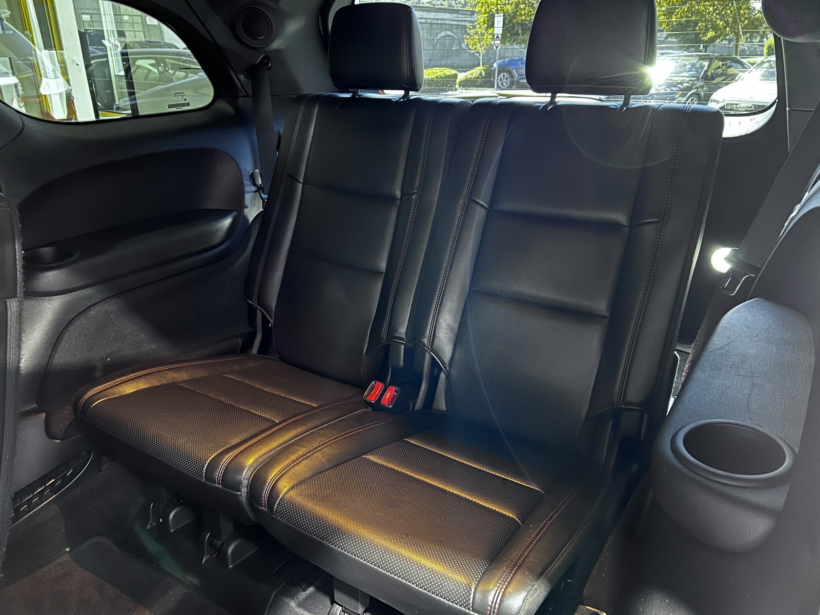Used 2018 Dodge Durango R/T w/ Technology Group AWD/4WD image 21