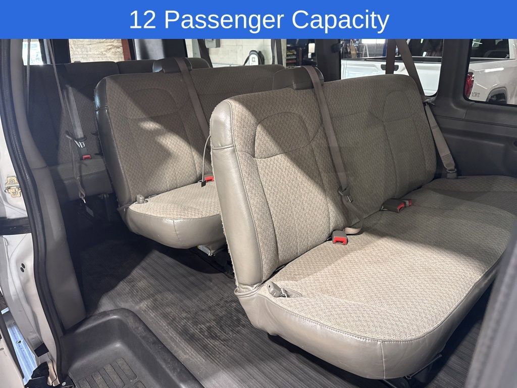 Used 2022 Chevrolet Express 3500 LS image 4
