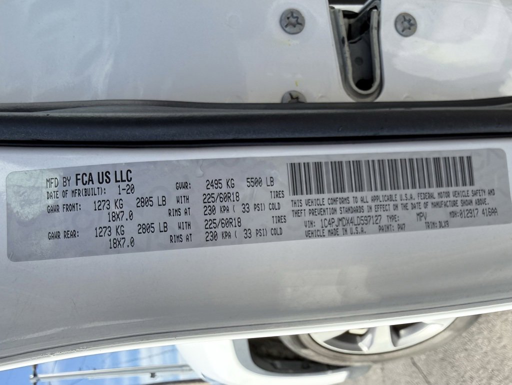 Used 2020 Jeep Cherokee Limited image 32