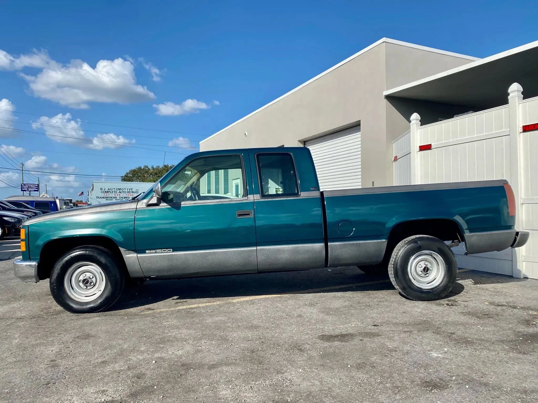 Used 1996 GMC Sierra 1500 2WD Extended Cab image 2