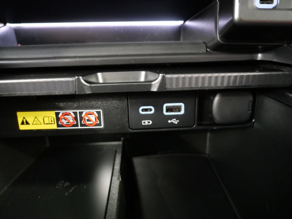 Certified 2025 Lexus RX 500h F Sport AWD/4WD image 28