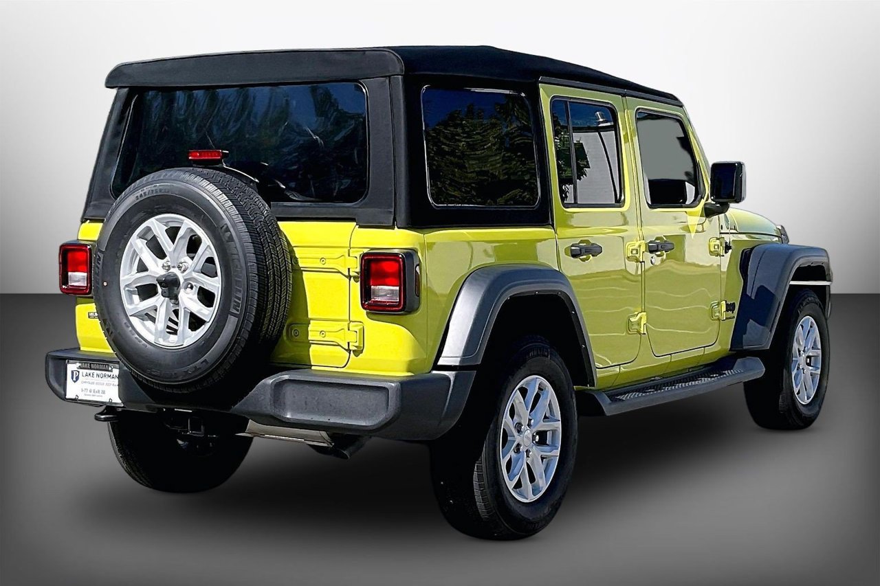 Used 2023 Jeep Wrangler Unlimited Sport AWD/4WD image 8