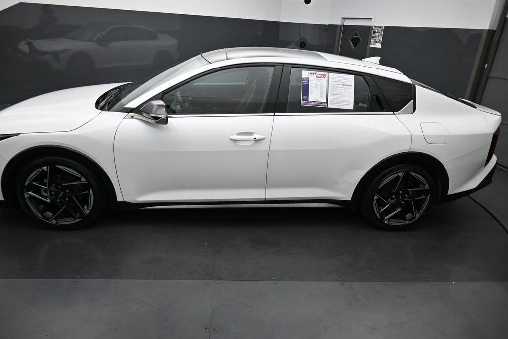 Used 2025 Kia K4 GT-Line w/ GT-Line Premium Package FWD image 17