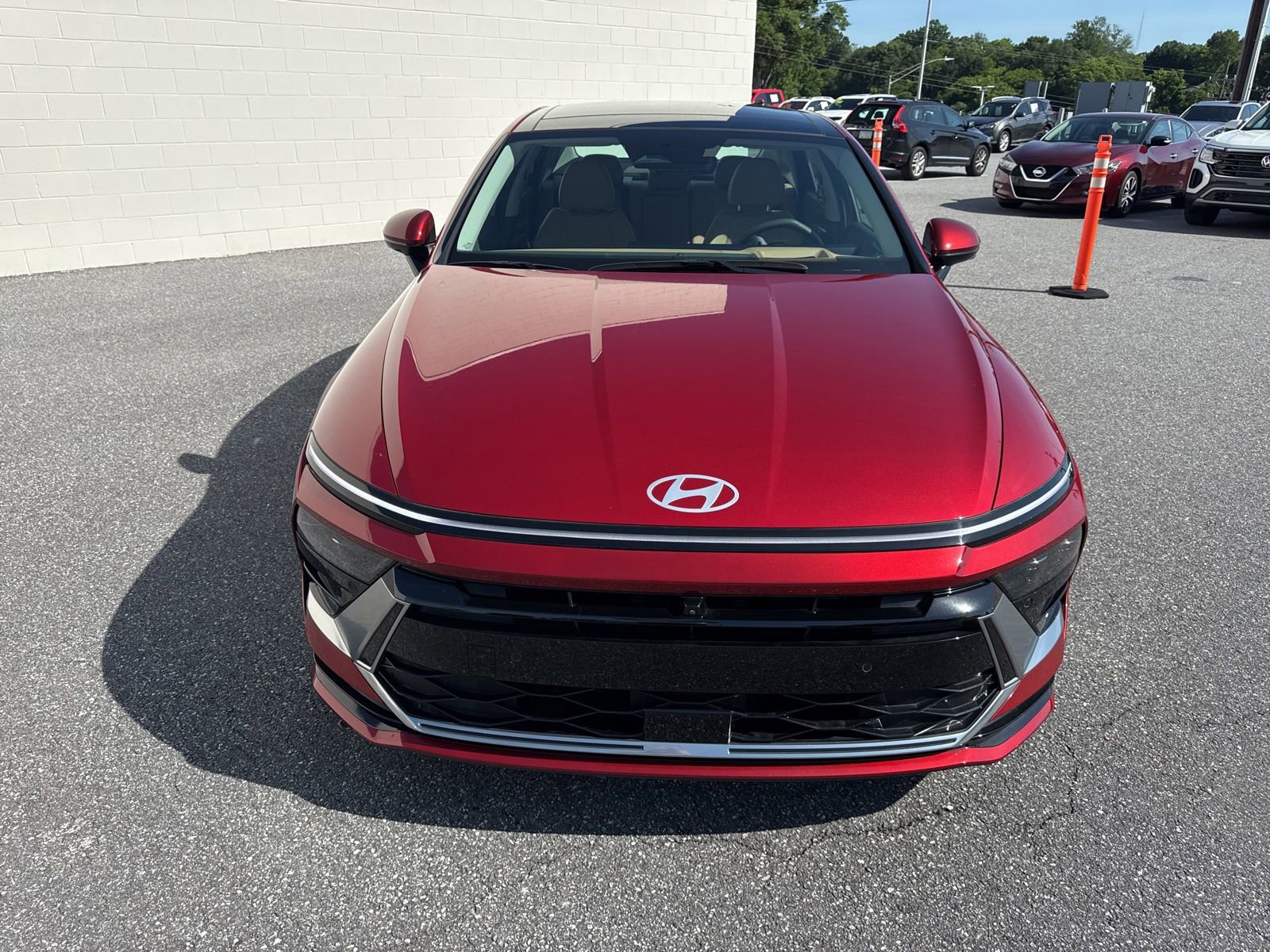 Used 2025 Hyundai Sonata Limited FWD image 2