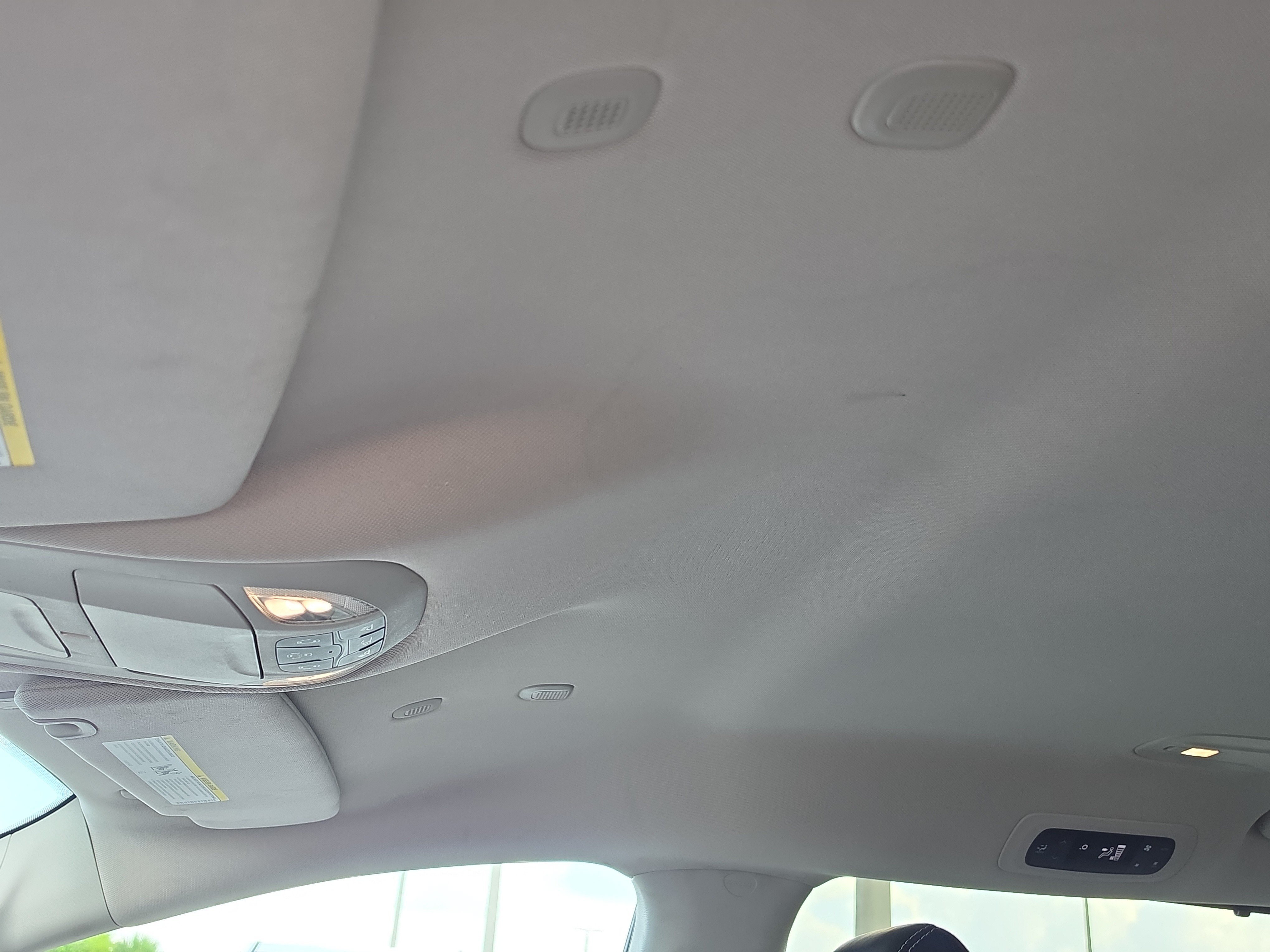 Used 2023 Chrysler Pacifica Touring-L FWD image 30
