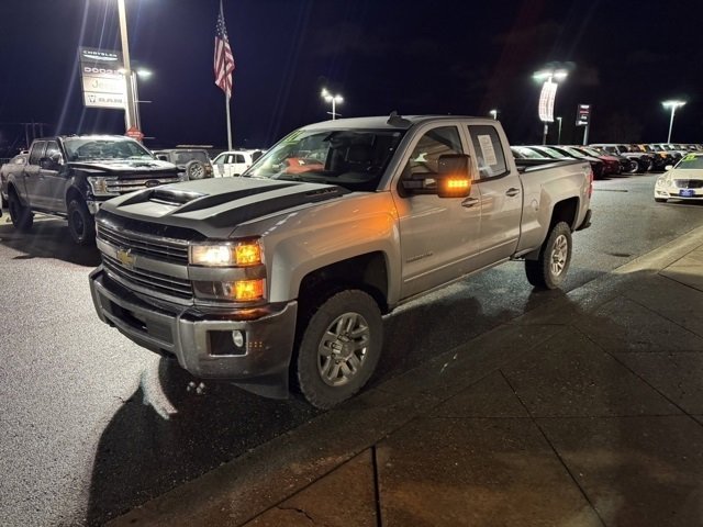 Used 2017 Chevrolet Silverado 2500 LT w/ LT Convenience Package image 5