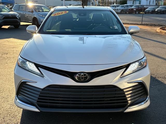 Used 2023 Toyota Camry XLE FWD image 8