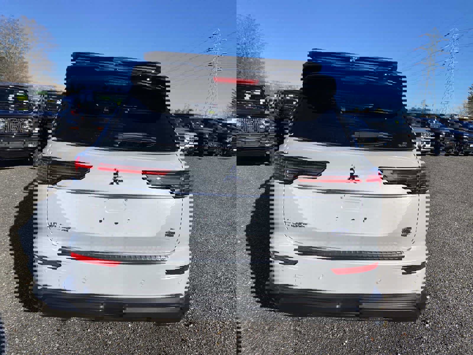 New 2026 Mitsubishi Outlander AWD image 4