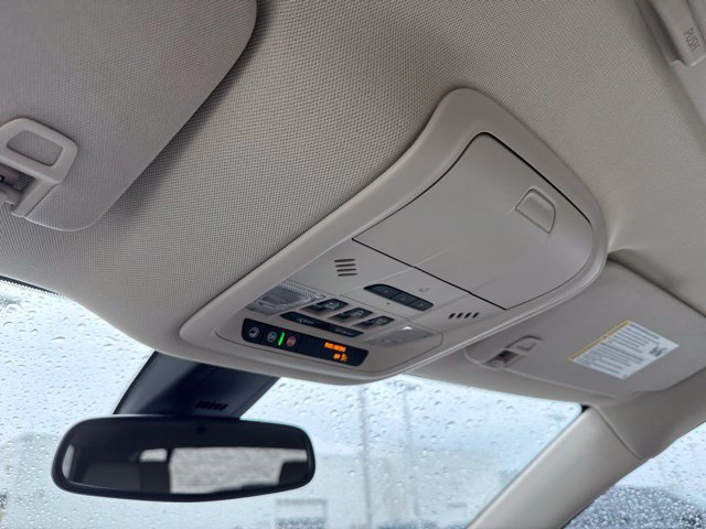 Used 2023 Buick Enclave Essence w/ Experience Buick Package FWD image 17