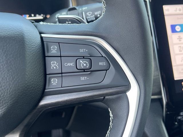 New 2025 Jeep Grand Cherokee Limited image 21