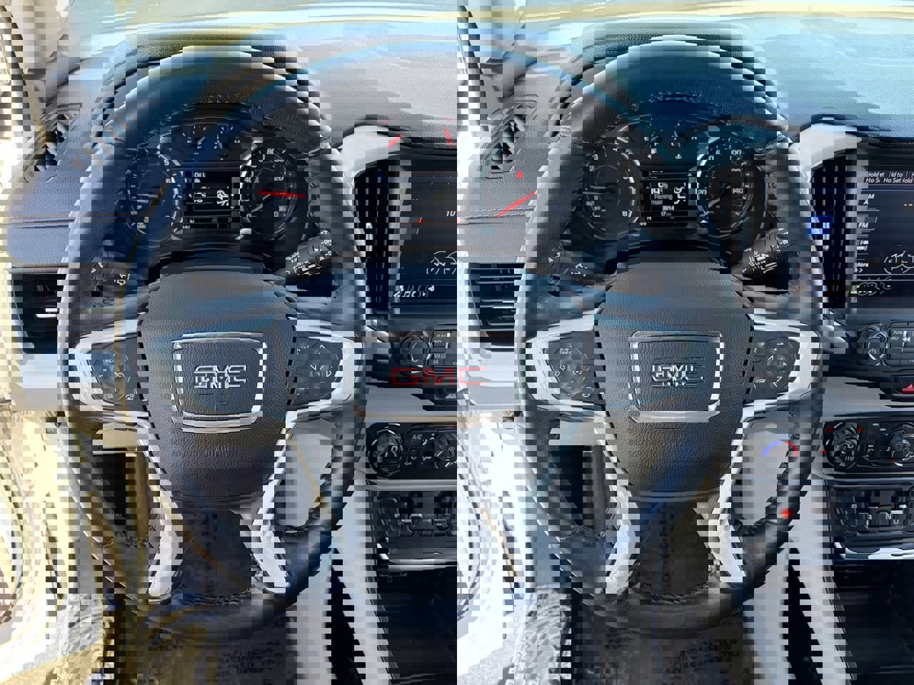 Used 2018 GMC Terrain SLT w/ Preferred Package image 23