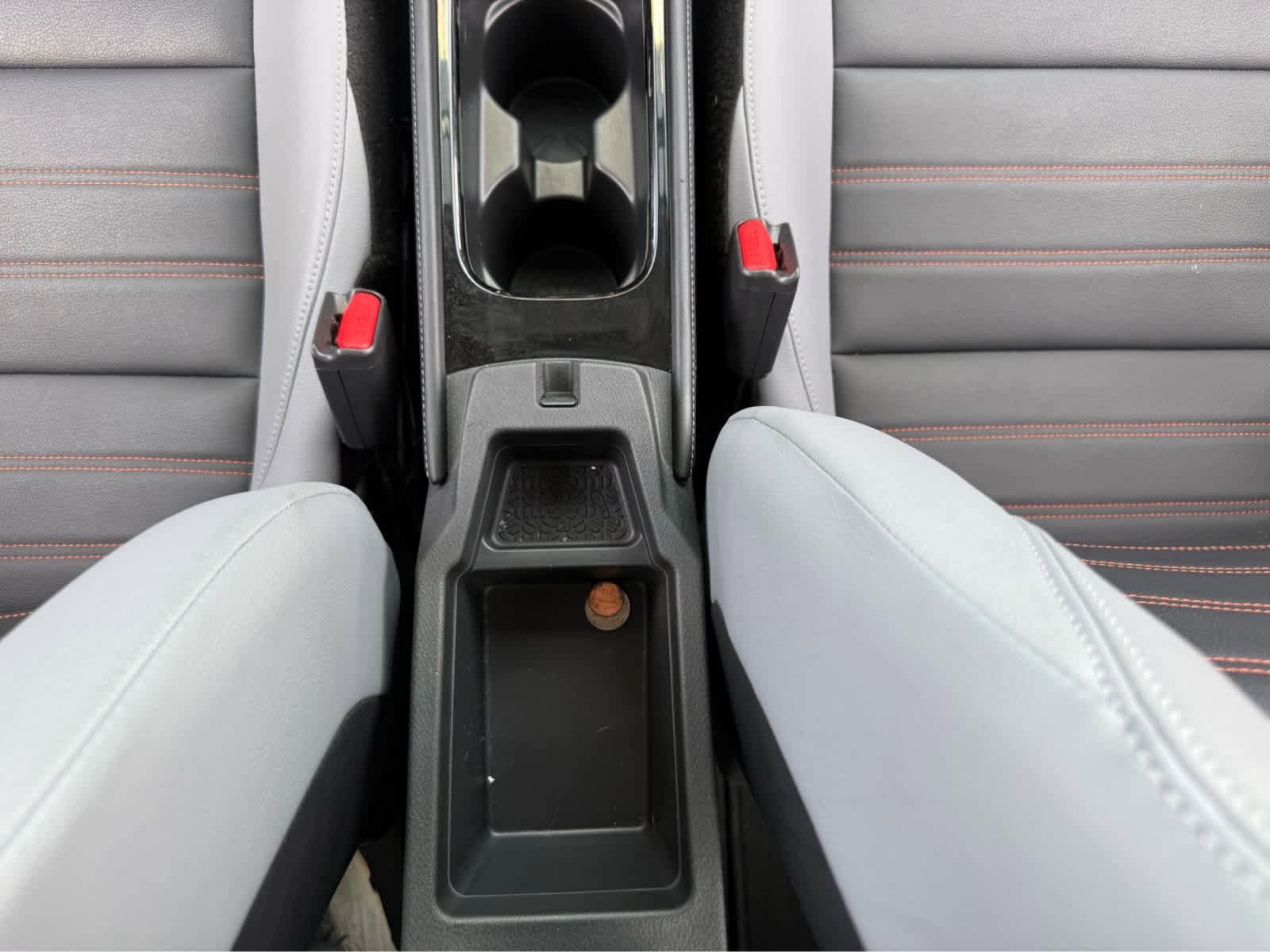 Used 2024 Nissan Kicks SR w/ SR Premium Package image 28