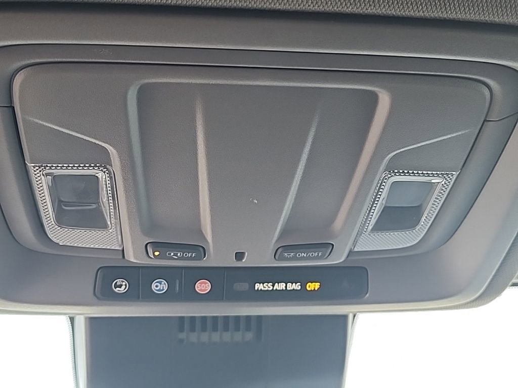 Used 2022 Chevrolet Silverado 1500 LT image 24