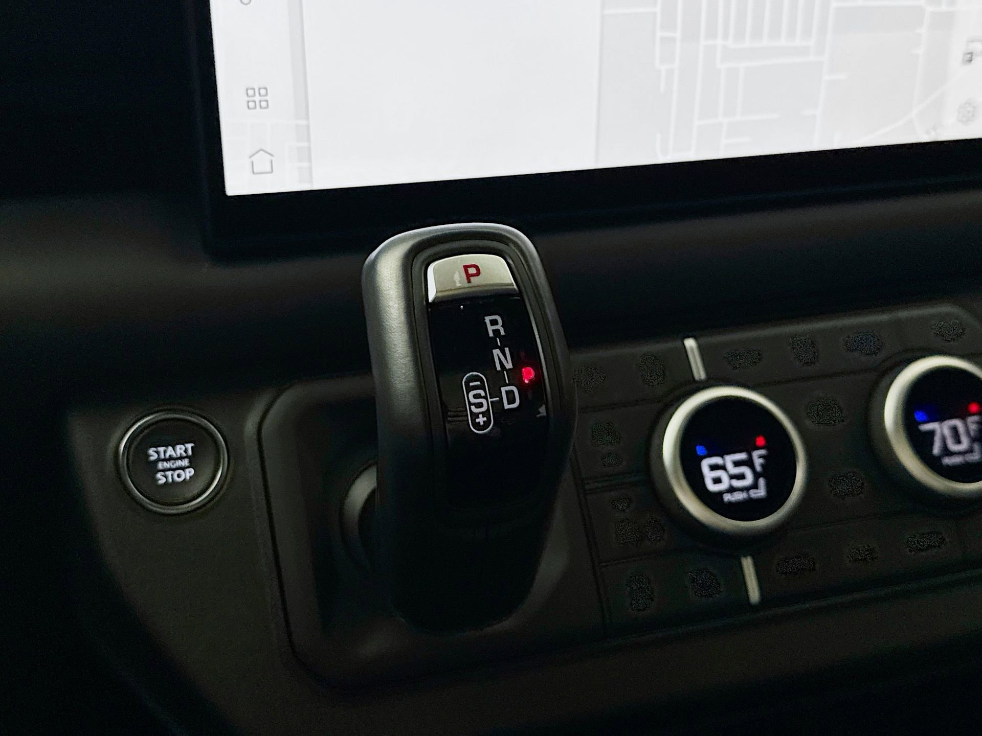 Used 2024 Land Rover Defender 110 Carpathian Edition image 18