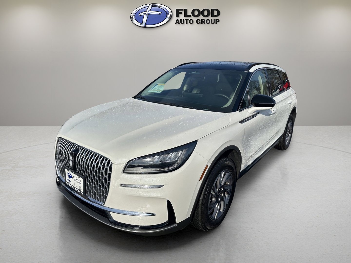 Used 2025 Lincoln Corsair Premiere w/ Equipment Group 101A image 3