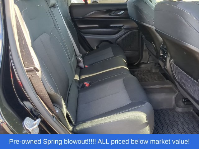 Used 2025 Jeep Grand Cherokee Laredo X AWD/4WD image 42