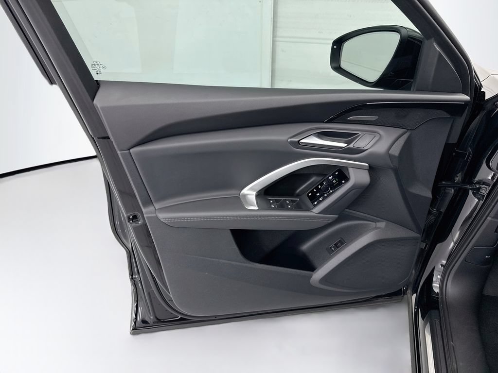 Certified 2025 Audi Q5 Premium w/ Premium Plus AWD/4WD image 23