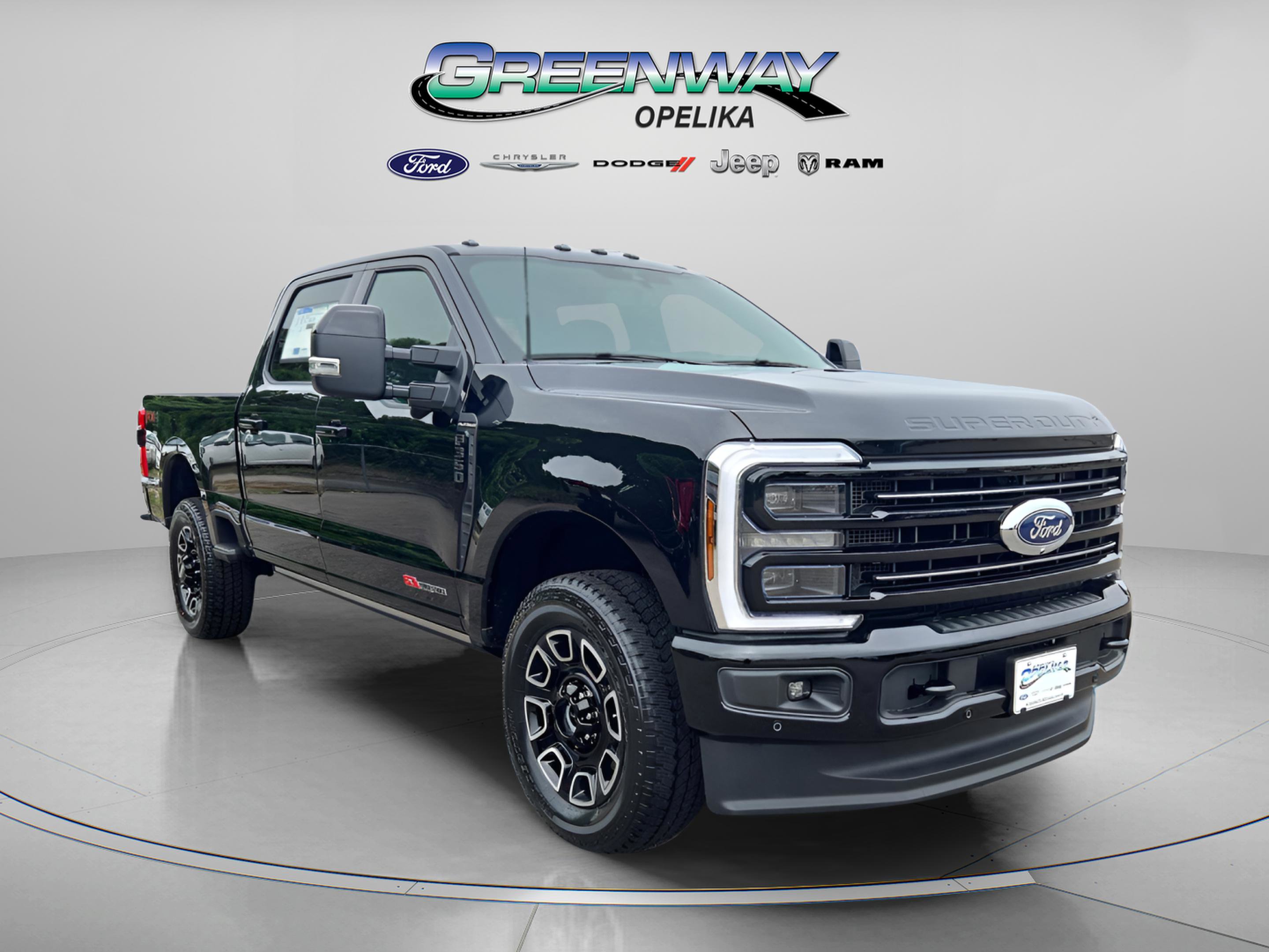 New 2025 Ford F350 Platinum w/ FX4 Off-Road Package
