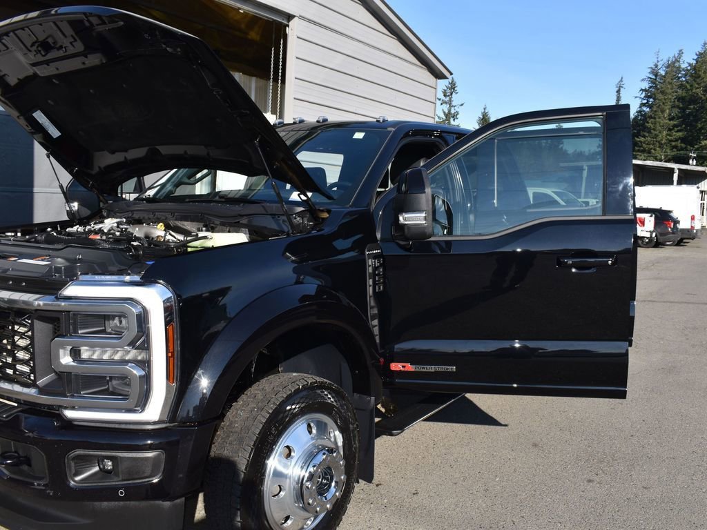 Certified 2025 Ford F450 Platinum w/ FX4 Off-Road Package image 20