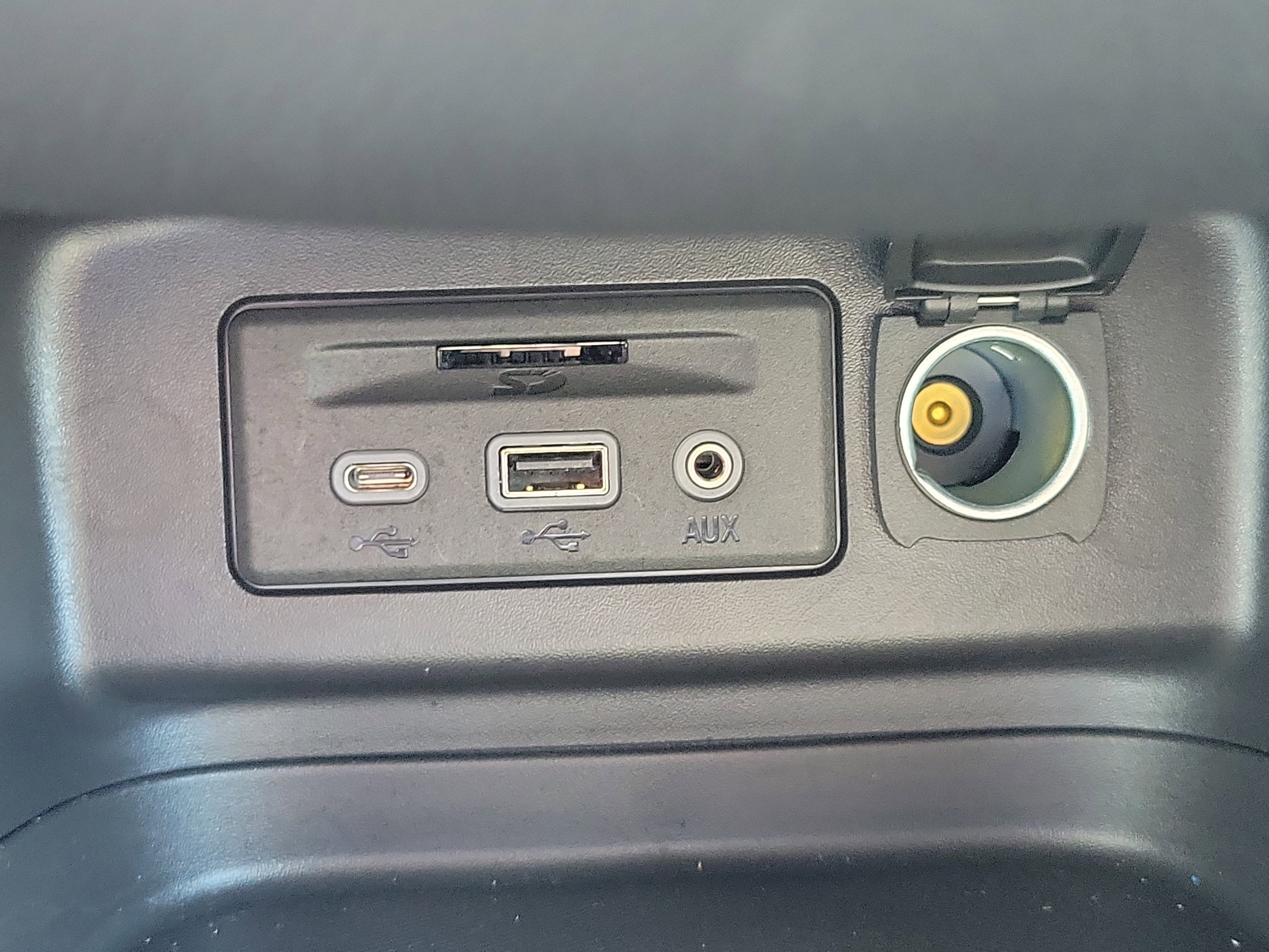 Used 2024 Chevrolet Equinox LT image 27