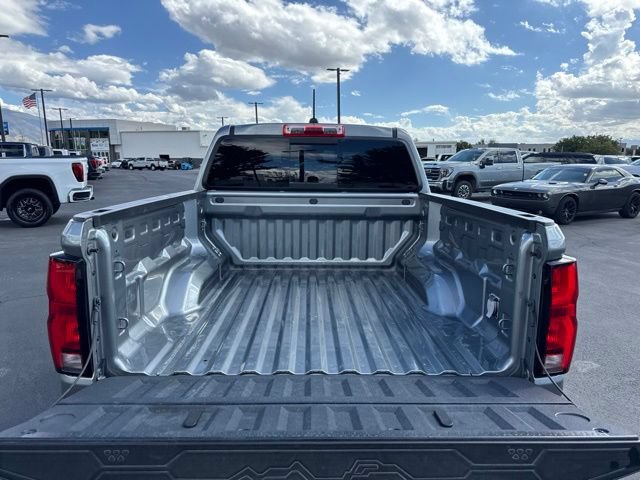 Used 2023 Chevrolet Colorado Z71 w/ Z71 Convenience Package 2 AWD/4WD image 11