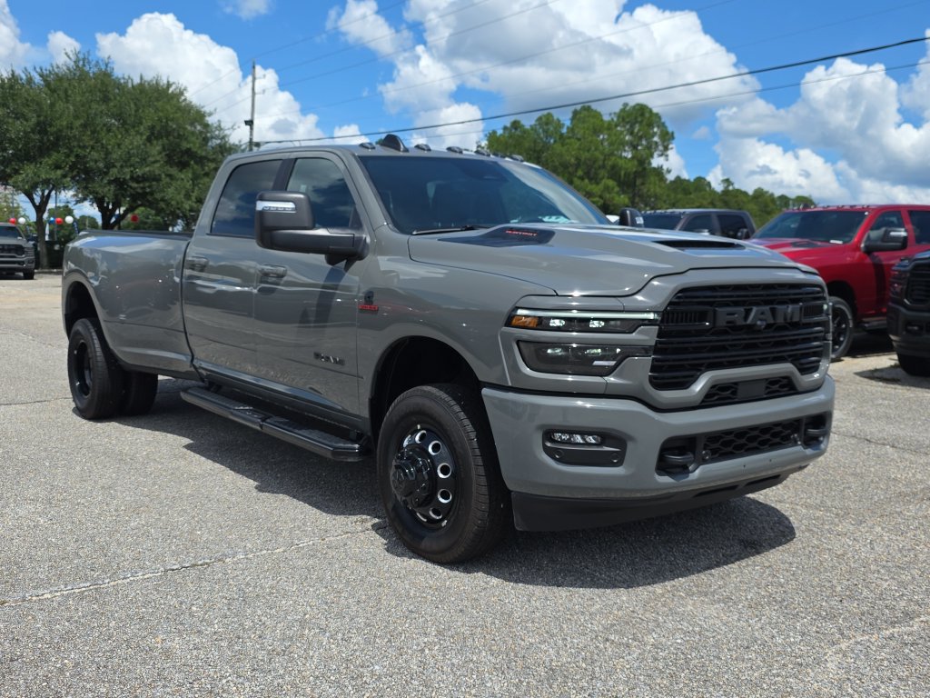 New 2026 RAM 3500 Laramie w/ Night Edition AWD/4WD image 8