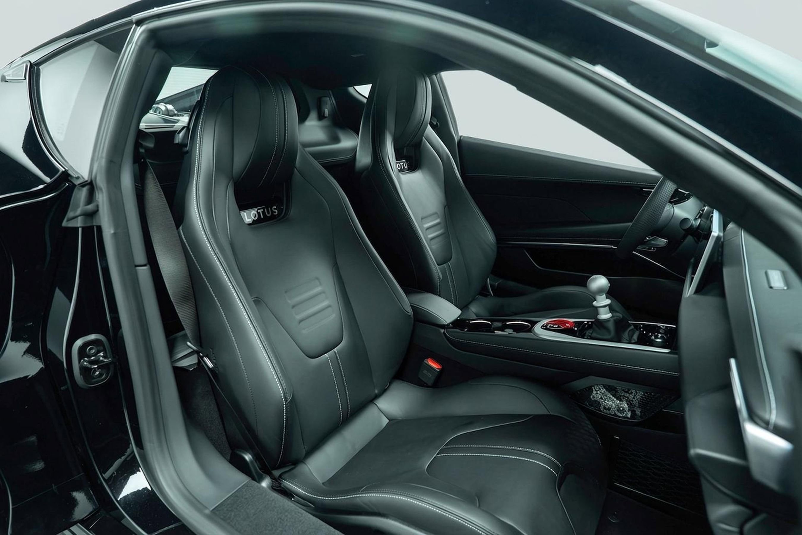 New 2025 Lotus Emira image 15