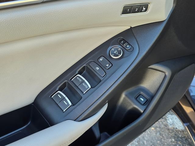 Used 2018 Honda Accord Touring image 21