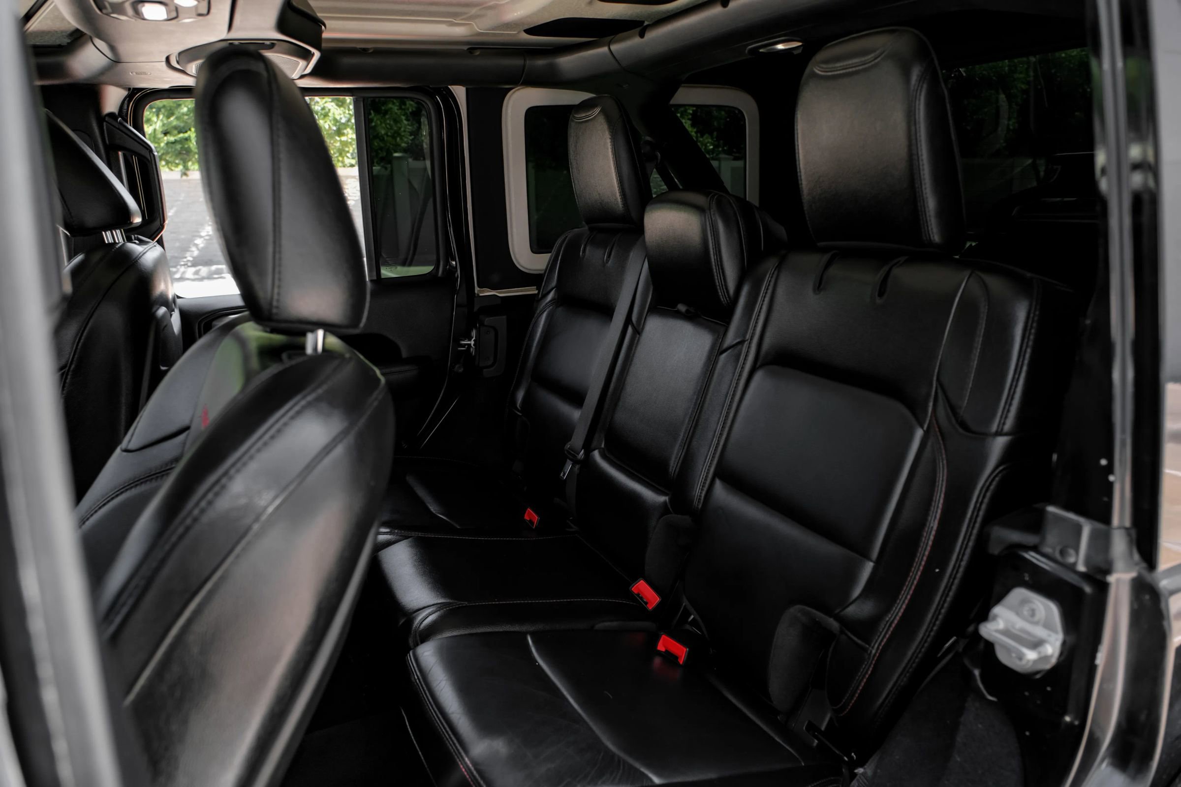 Used 2019 Jeep Wrangler Unlimited Rubicon image 37