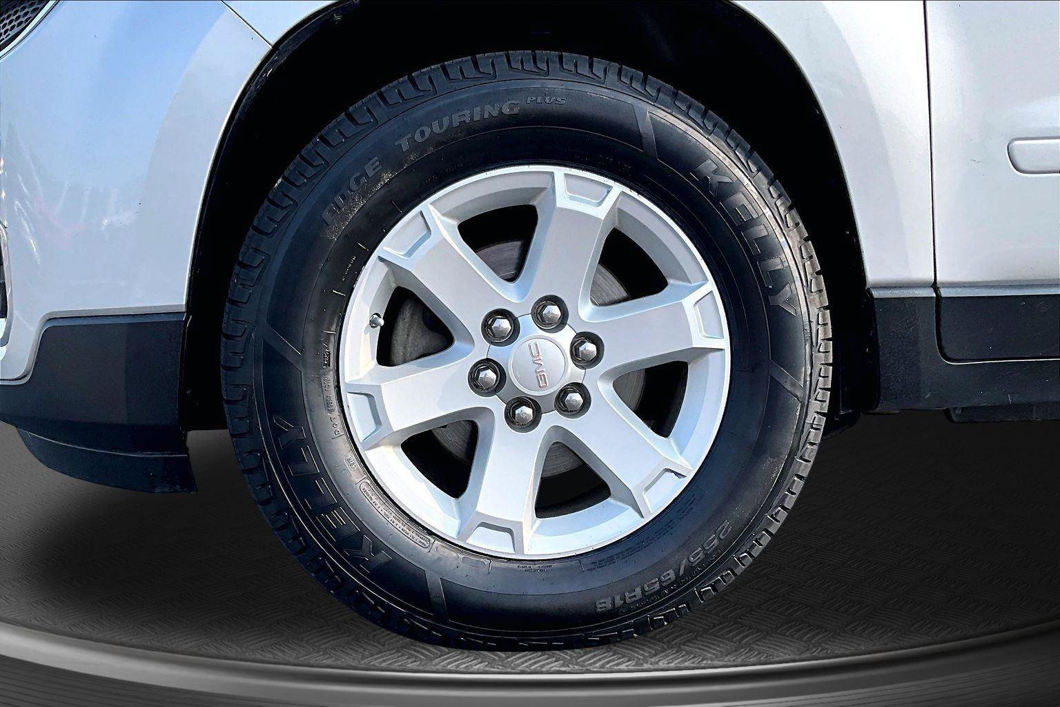 Used 2015 GMC Acadia SLE AWD/4WD image 9